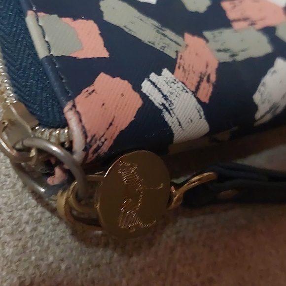 DABNEY LEE - Picture 2 of 7